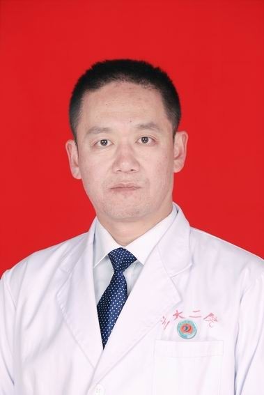 李飛