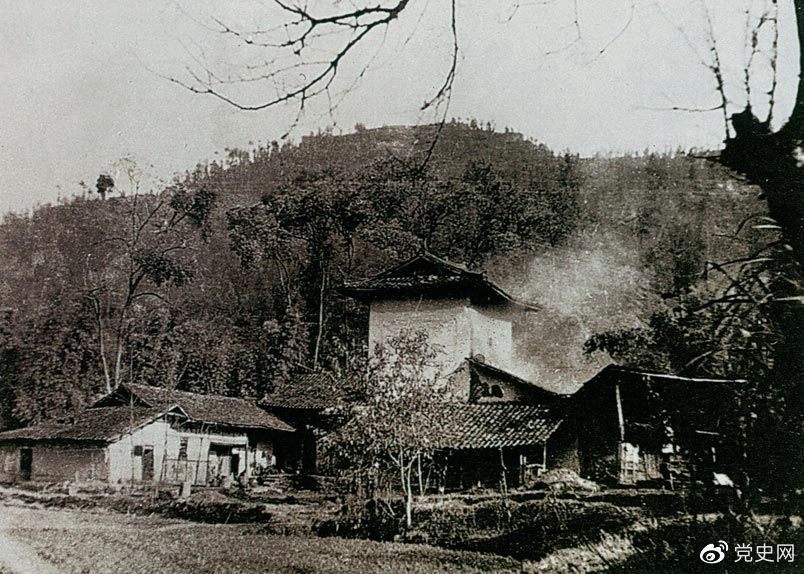 1886年12月1日，朱德出生在四川儀隴縣馬鞍場李家灣（今馬鞍鎮(zhèn)琳瑯村）。