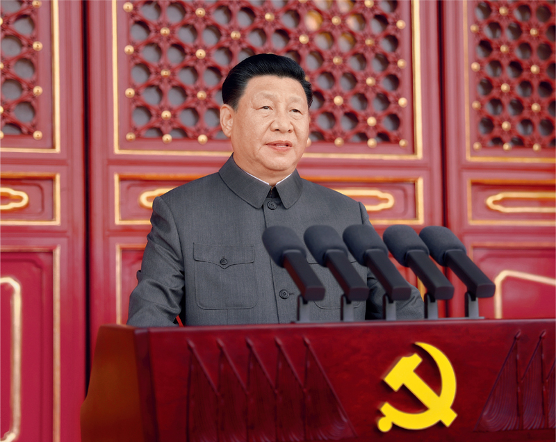 2021年7月1日，慶祝中國(guó)共產(chǎn)黨成立100周年大會(huì)在北京天安門(mén)廣場(chǎng)隆重舉行。中共中央總書(shū)記、國(guó)家主席、中央軍委主席習(xí)近平發(fā)表重要講話(huà)。 新華社記者 鞠鵬/攝