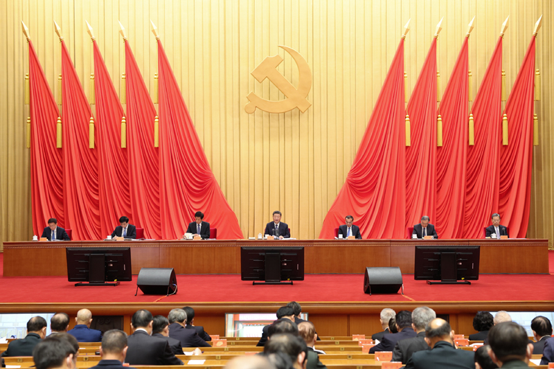 1月18日，中共中央總書記、國家主席、中央軍委主席習(xí)近平在中國共產(chǎn)黨第十九屆中央紀(jì)律檢查委員會第六次全體會議上發(fā)表重要講話。李克強、栗戰(zhàn)書、汪洋、王滬寧、趙樂際、韓正出席會議。新華社記者 姚大偉 攝