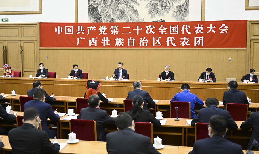 10月17日，習(xí)近平同志參加黨的二十大廣西代表團(tuán)討論。