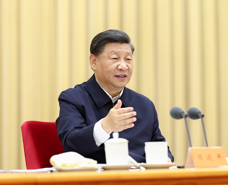 7月26日至27日，省部級主要領(lǐng)導(dǎo)干部“學(xué)習(xí)習(xí)近平總書記重要講話精神，迎接黨的二十大”專題研討班在京舉行。中共中央總書記、國家主席、中央軍委主席習(xí)近平在開班式上發(fā)表重要講話。新華社記者 鞠鵬 攝